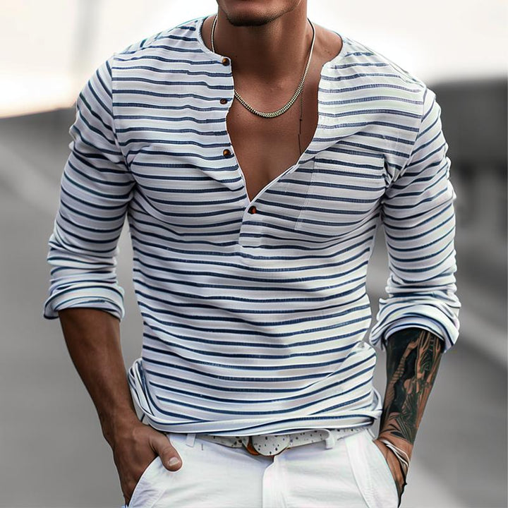 Modieus gestreept Henley shirt voor heren, lange mouwen en stijlvolle knoopsluiting.