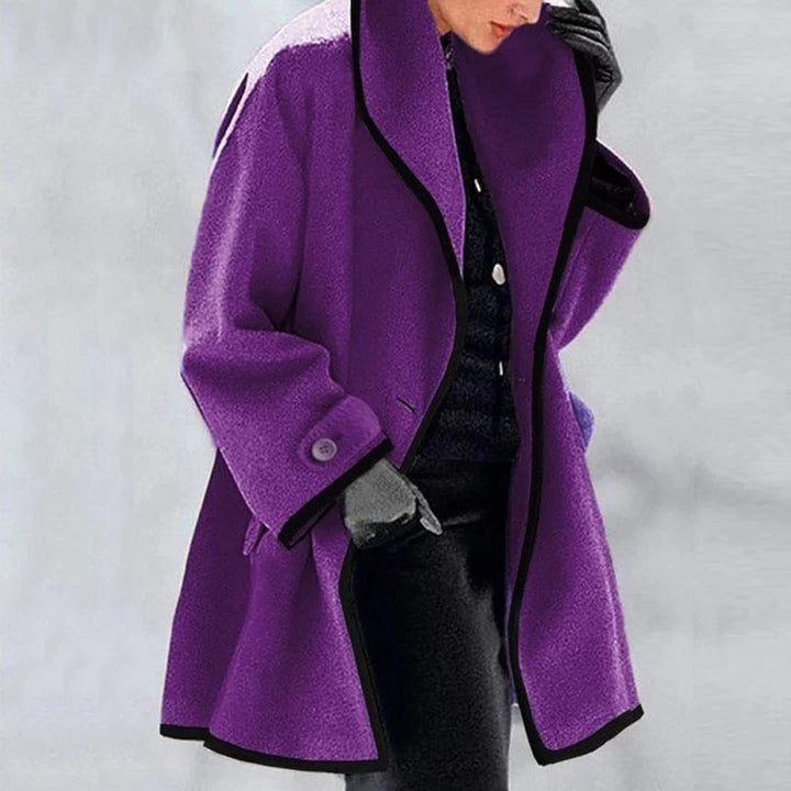 Elegante dames trenchcoat Emma, double-breasted wollen winterjas, warm en stijlvol.