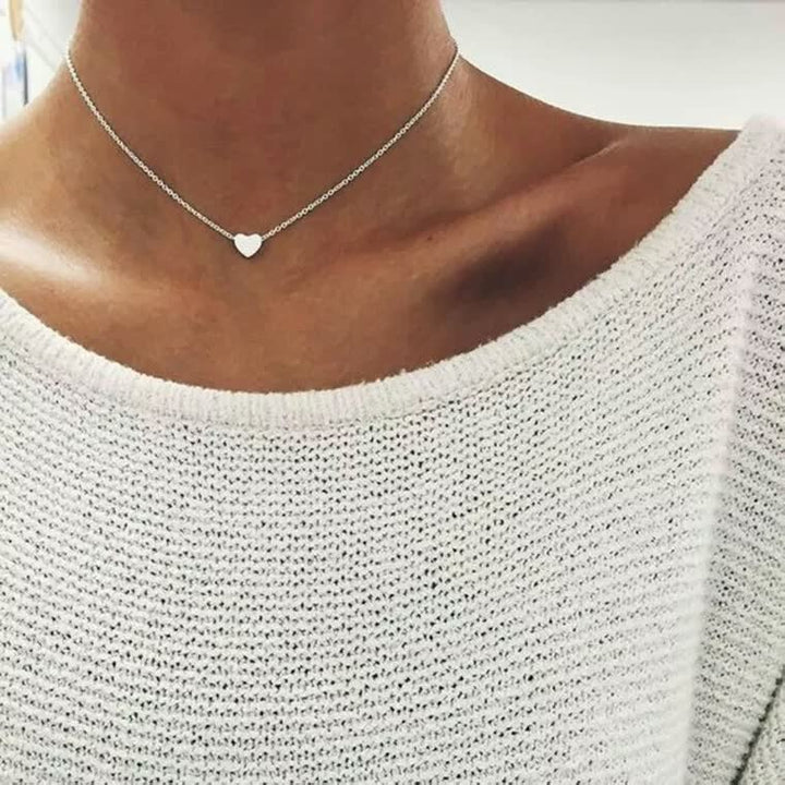 Elegante damesketting met een verfijnde hartje hanger, perfect voor elke gelegenheid.