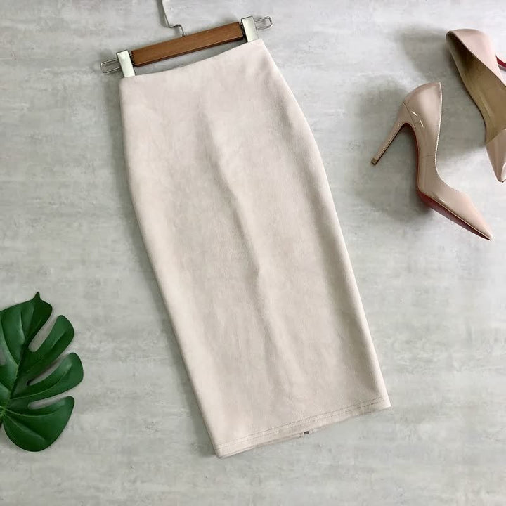 Feestelijke dames minirok van ClubSkirt™, elegant en trendy. Perfect voor een avondje uit of speciale gelegenheden.
