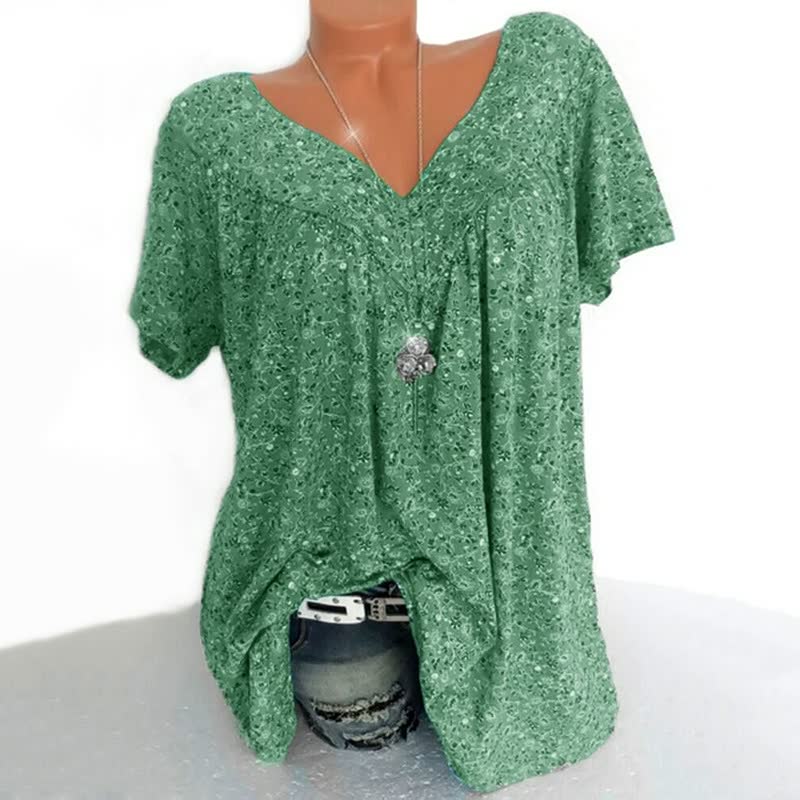 Trendy oversized dames shirt in losse pasvorm. Stijlvol en veelzijdig voor casual kleding en lente/zomer mode.