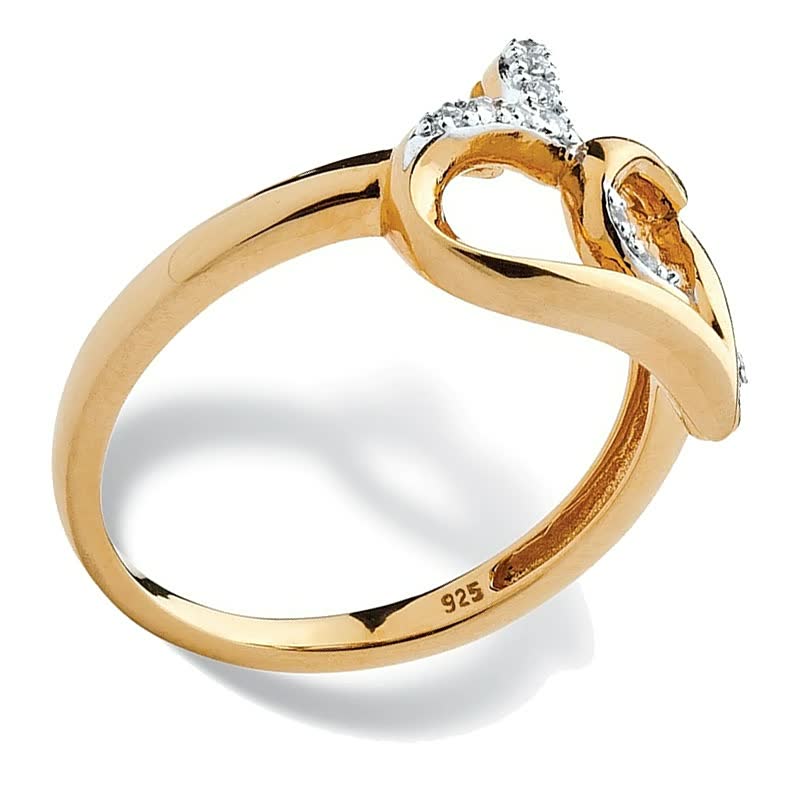 Elegante zilveren damesring met liefdeshartjes, een uniek en trendy sieraad voor elke vrouw.
