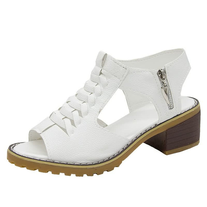 Trendy dames sandalen met elegant gevlochten design en comfortabele platte hak. Perfecte zomerschoenen met anti-slip.