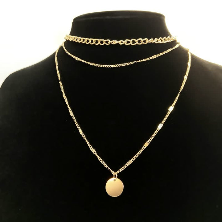 Veelzijdige zilveren damesketting, het perfecte accessoire voor elke modebewuste vrouw.