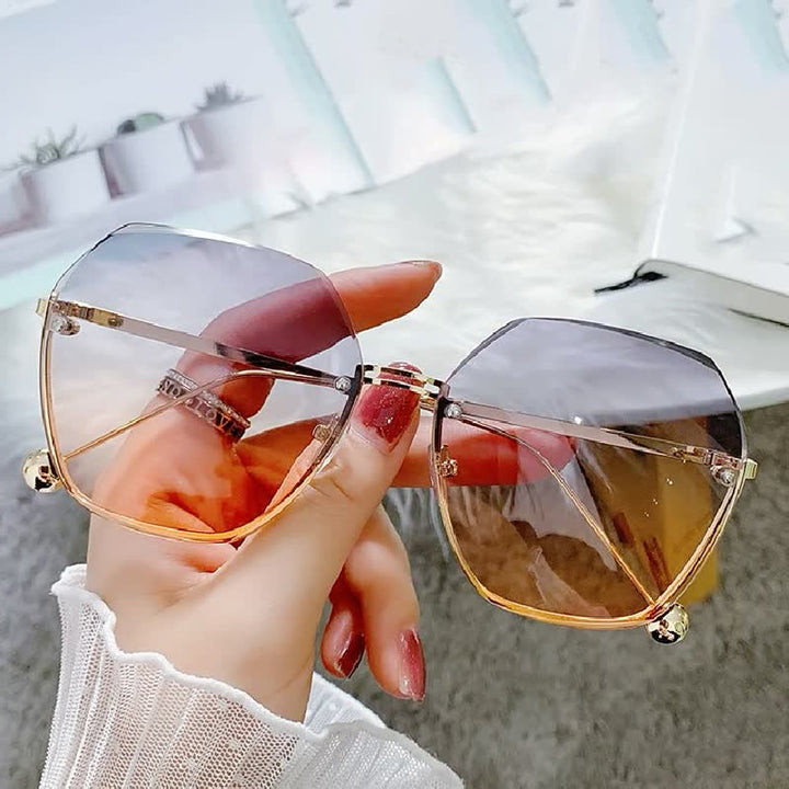 Trendy dames zonnebril met grote glazen, perfect voor zomerse mode en als eyecatcher accessoire.