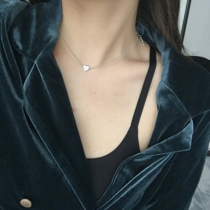 Gouden of zilveren ketting voor dames met subtiele hartvormige hanger, een tijdloos sieraad.