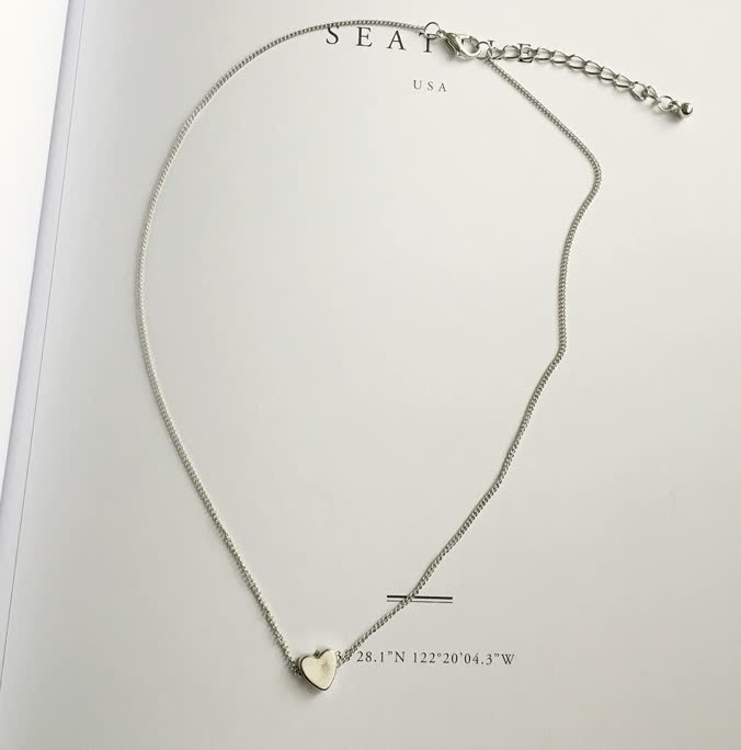 Chique gouden ketting voor dames met een delicaat hartje, een elegante aanvulling op elke outfit.