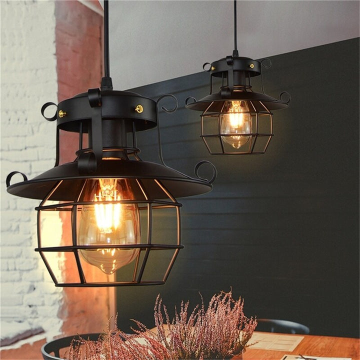 SANDSBERGORIGINALS industriële plafondlamp in antieke stijl, ideaal voor sfeervolle woonkamer verlichting.