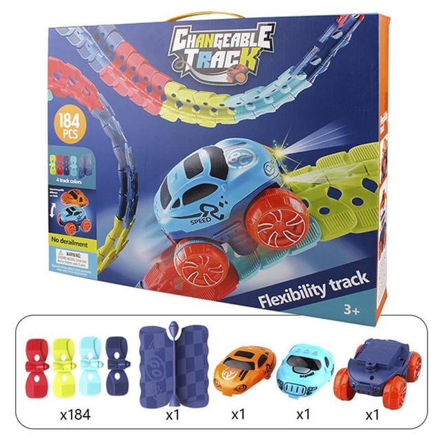 Nachtzicht van gloeiende flexibele magnetische racebaan; auto's in actie voor kinderen.
