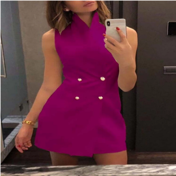 Zwarte bodycon mini jurk voor dames, ideaal voor lente of herfst. Stijlvol, comfortabel en veelzijdig.