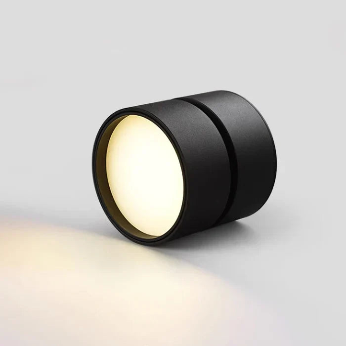 Stijlvolle zwarte LED opbouwlamp, combineert functionaliteit met een elegant design.