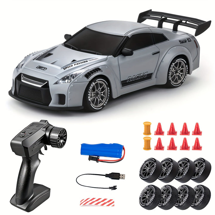 Zwarte RC raceauto 1:24 met felle lichtgevende wielen, ideaal voor avondraces.