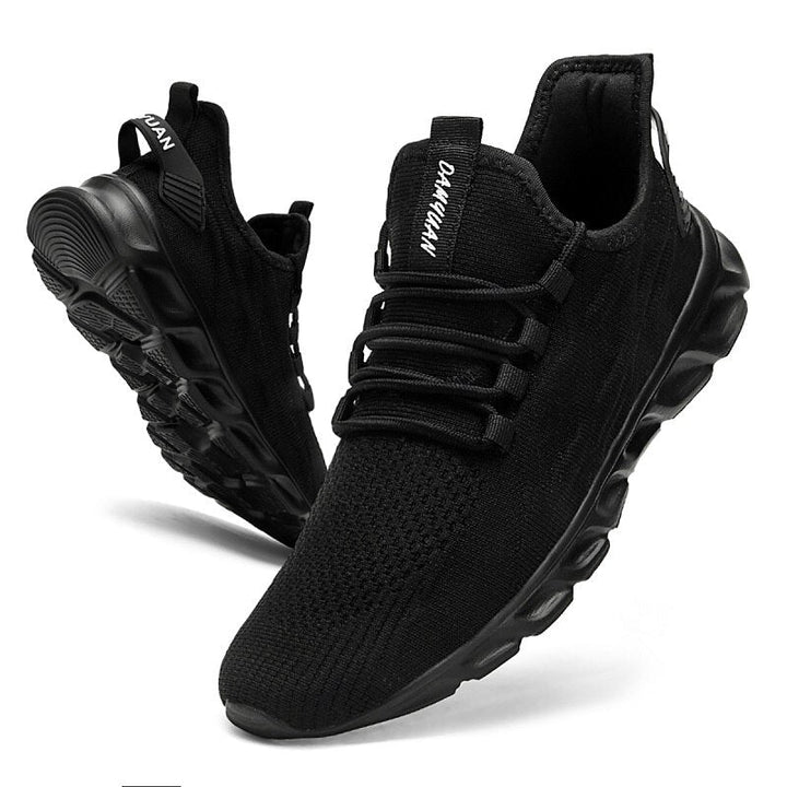 Veelzijdige React sneakers voor heren met comfortabele pasvorm en stevige zool. Geschikt als casual schoenen.