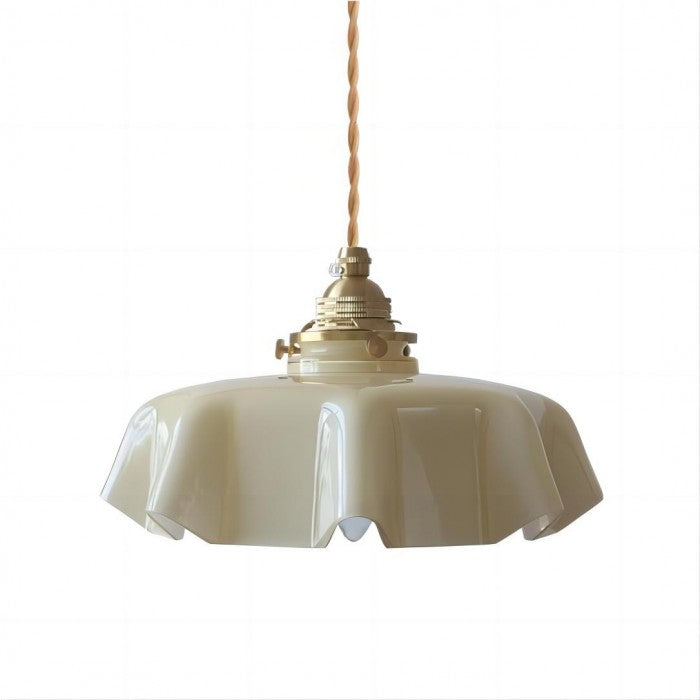 Decoratieve retro bloemen hanglamp, vintage glas en messing, ideaal voor sfeervolle ruimtes.