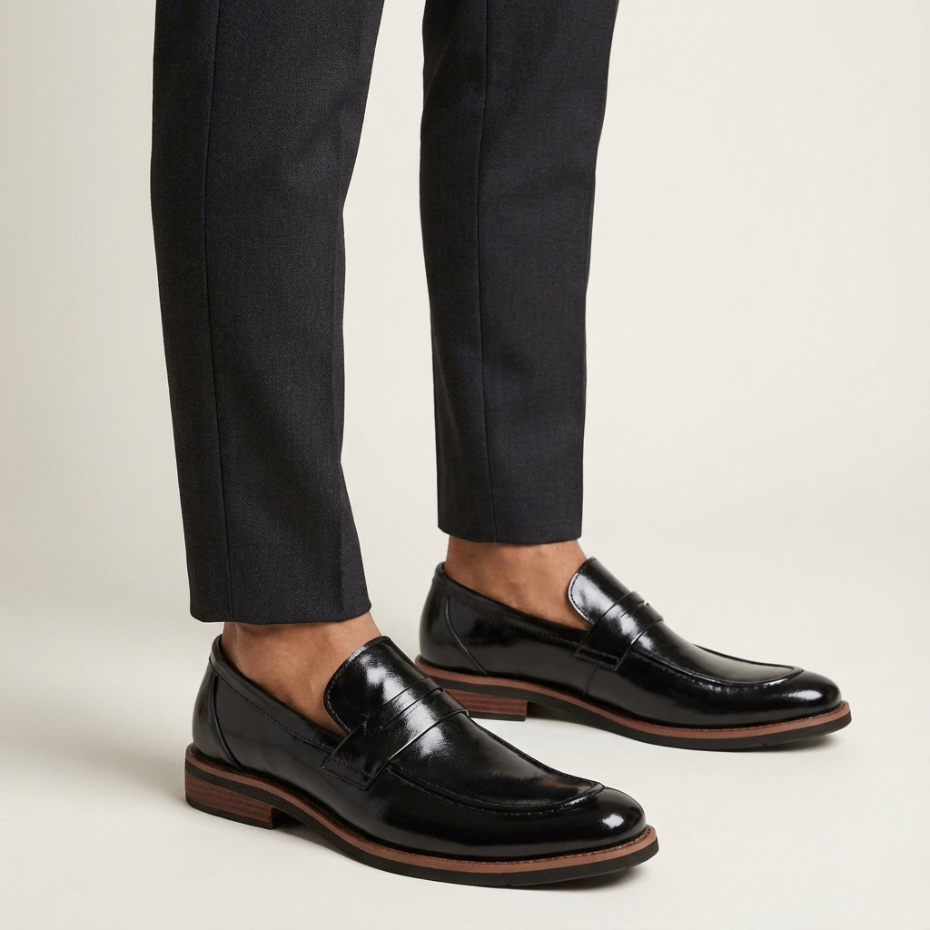 Stijlvolle bruine heren loafers met kwastjes, elegante slip-on schoenen voor een verfijnde uitstraling.