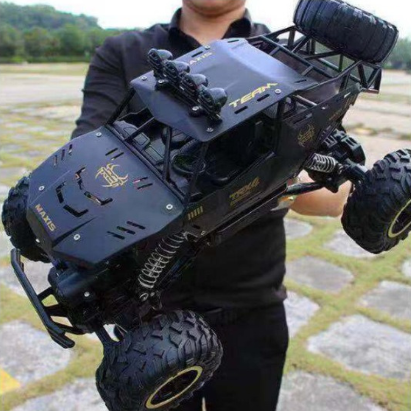 Afstandbestuurbare 4x4 RC auto, ideaal voor offroad avonturen. Robuust kinder speelgoed.