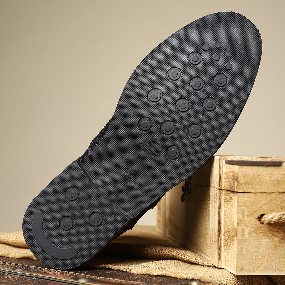 Veelzijdige heren wingtip brogues, elegant genoeg voor zakelijk en comfortabel voor dagelijks gebruik.
