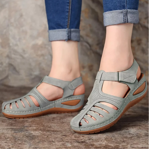 Platte dames sandalen in Romeinse stijl, orthopedisch ontworpen voor maximaal comfort en ondersteuning.