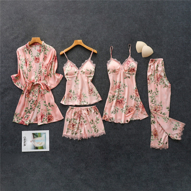 Luxe dames satijnen pyjamaset voor ultiem comfort. Deze 5-delige set is perfect als nachtkleding of loungewear.