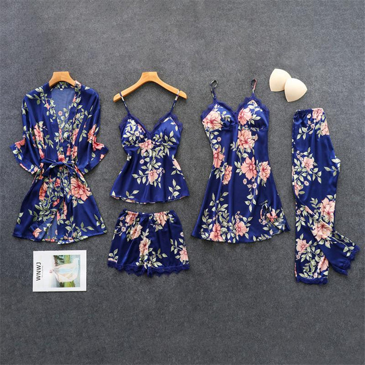 Romantische 5-delige satijnen dames pyjamaset; ideaal als luxe nachtkleding of comfortabele loungewear.