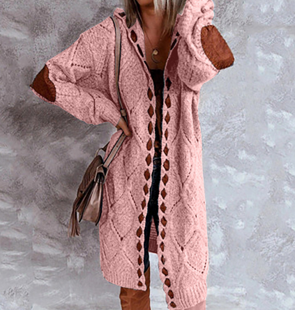 Lange dames cardigan met capuchon, warm, comfortabel en een onmisbaar item in elke garderobe.