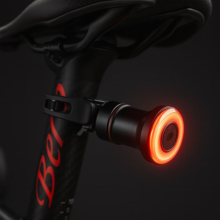 Oplaadbaar LED fietsachterlicht met remlicht voor optimale veiligheid en zichtbaarheid op racefiets & stadsfiets.