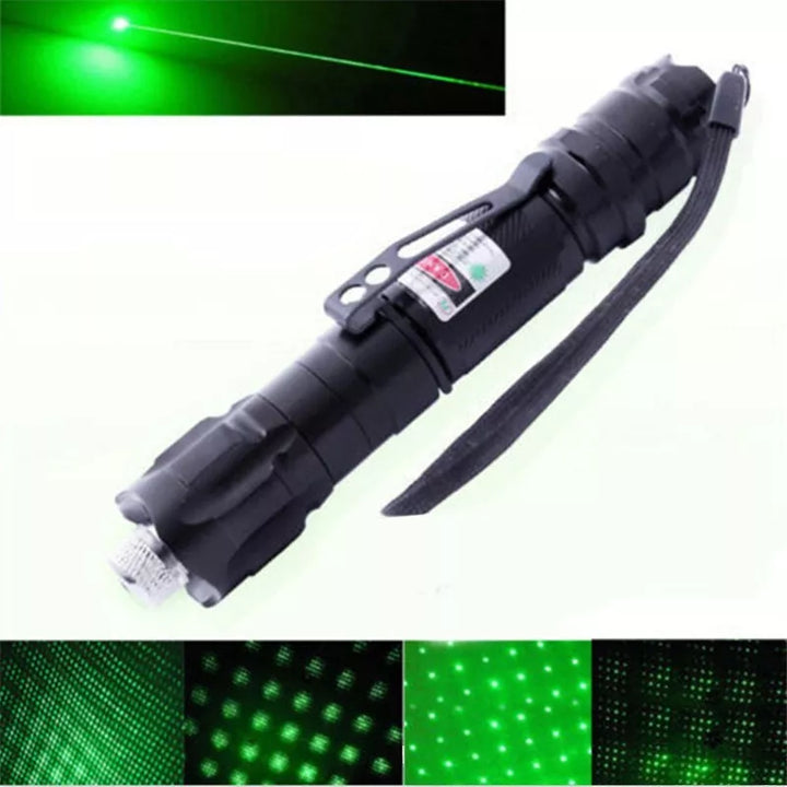 Robuuste groene laserpointer, oplaadbaar, betrouwbaar voor outdoor avonturen en presentaties.