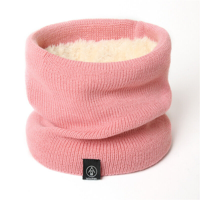 Comfortabele dames nekwarmer van zacht polyester, een essentieel warm winteraccessoire voor elke modebewuste vrouw.