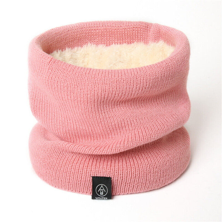 Comfortabele dames nekwarmer van zacht polyester, een essentieel warm winteraccessoire voor elke modebewuste vrouw.
