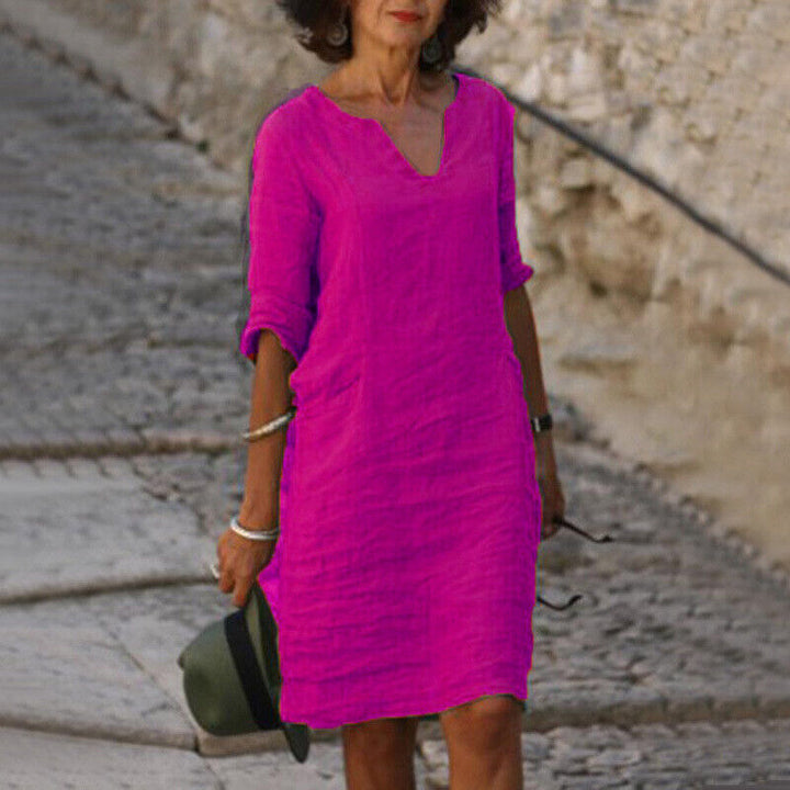 Trendy dames zomerjurk, perfect als vakantiejurk of comfortabele casual jurk voor elke zonnige dag.