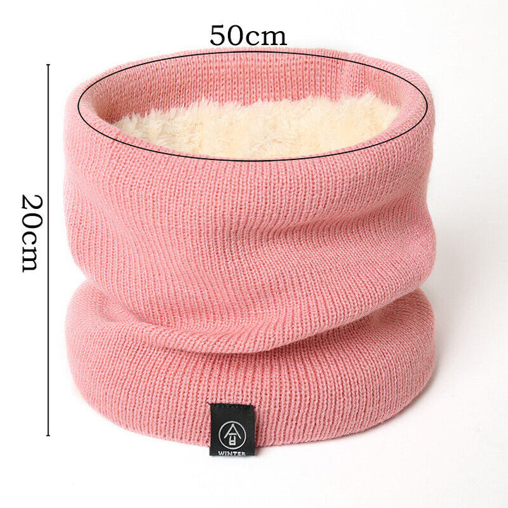 Essentiële dames nekwarmer als winteraccessoire. Zacht, warm en stijlvol, biedt comfort en bescherming tegen de kou.