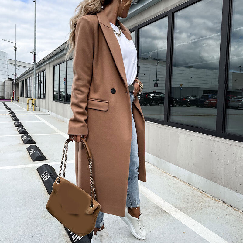 Elegante zwarte dames mantel Alina, perfect als overjas. Comfortabele winterjas met stijl.