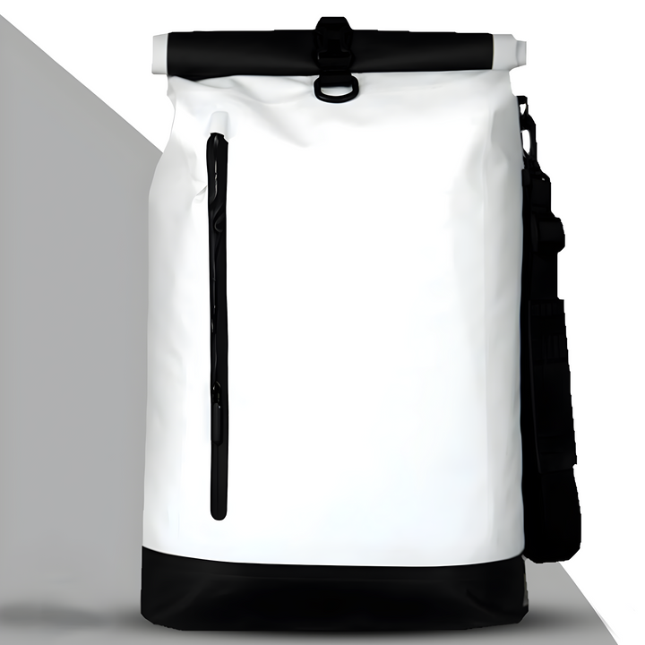 Comfortabele fietsrugzak MultiBag™ gedragen door fietser, waterdicht en ruim.
