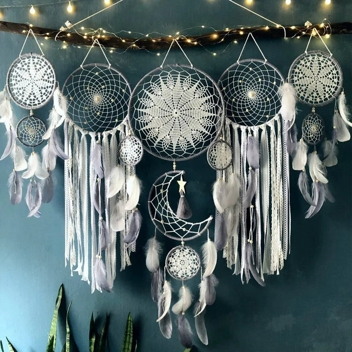 Boho dromenvanger decoratieset. Vijf handgeweven natuurlijke wanddecoraties van katoen, perfect voor elke muur.