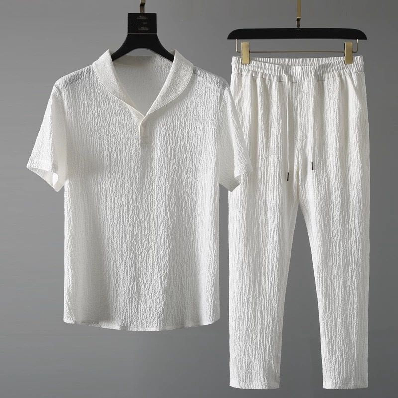 Heren luchtige zomer set. Stijlvolle en comfortabele kleding, ideaal voor warme dagen en casual looks.