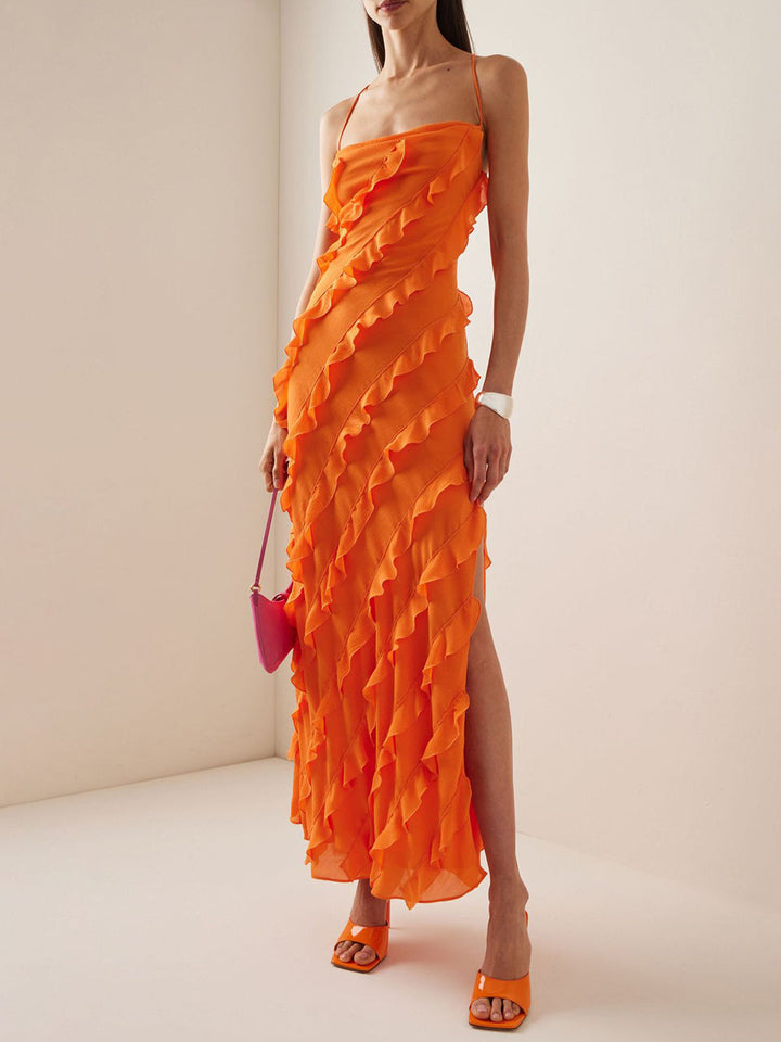 Chique oranje dames tangojurk met elegante ruches en hoge split. Perfecte dansjurk voor feestjes en avonden.