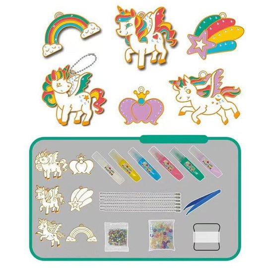 Fonkelende hangers knutselen met kristalverf. Complete set om zelf sieraden te maken, perfect voor kinderen.