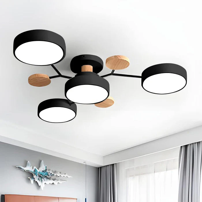 Grote Halo LED-plafondlamp, perfect voor ruime woonkamers en open ruimtes.