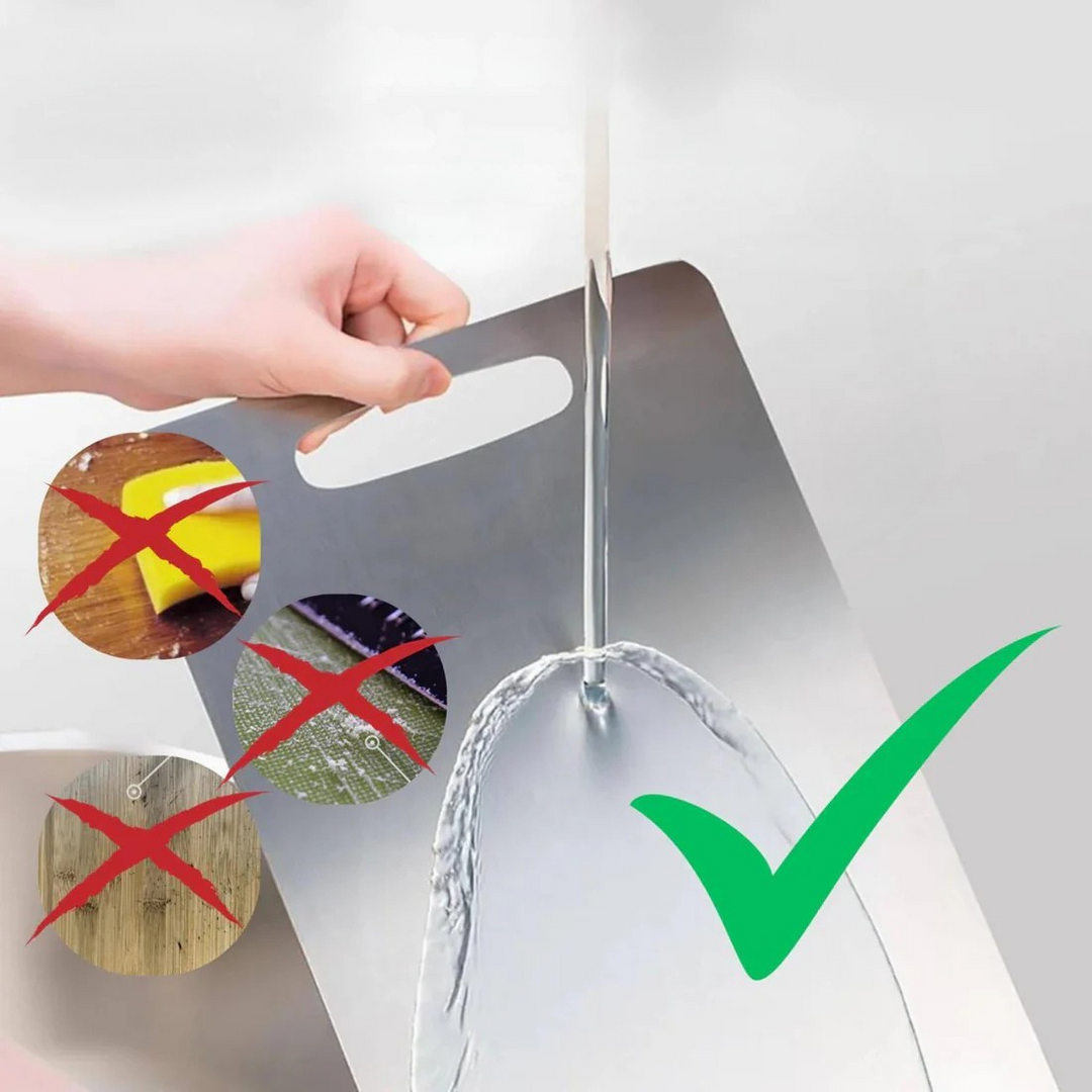 Stijlvolle titanium snijplank, dik voor optimale hygiëne, perfect voor alle snij- en bereidingstaken.