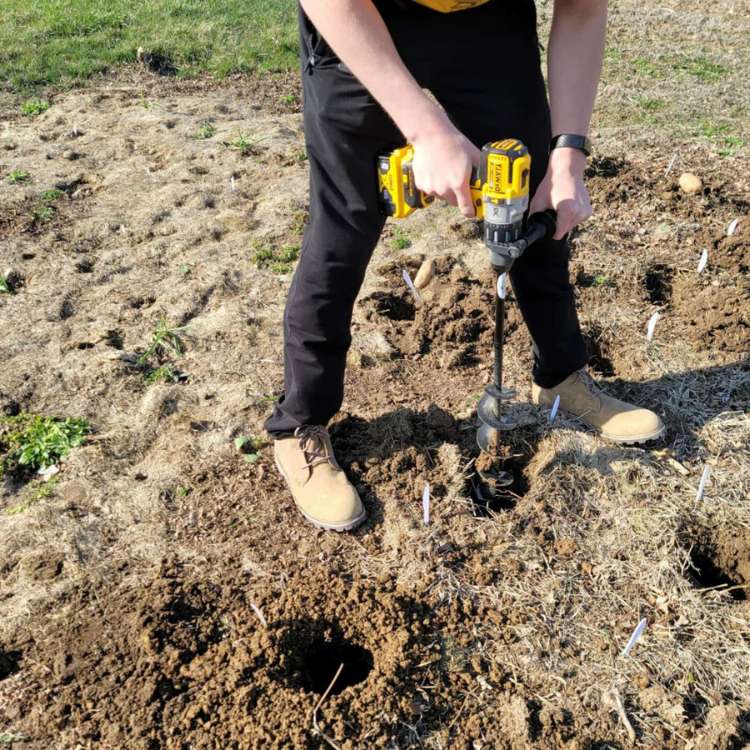 Tuinboor bit, ideaal voor het efficiënt planten van bloembollen, zaailingen en kleine planten in de tuin.