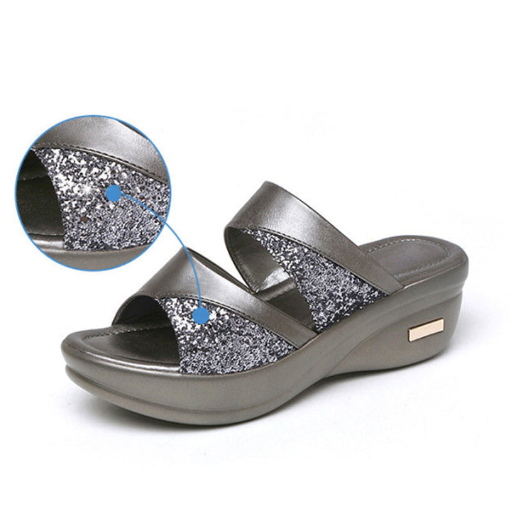 Zilveren orthopedische dames sandalen; stijlvolle zomerschoenen met ergonomische pasvorm en optimale voetondersteuning.
