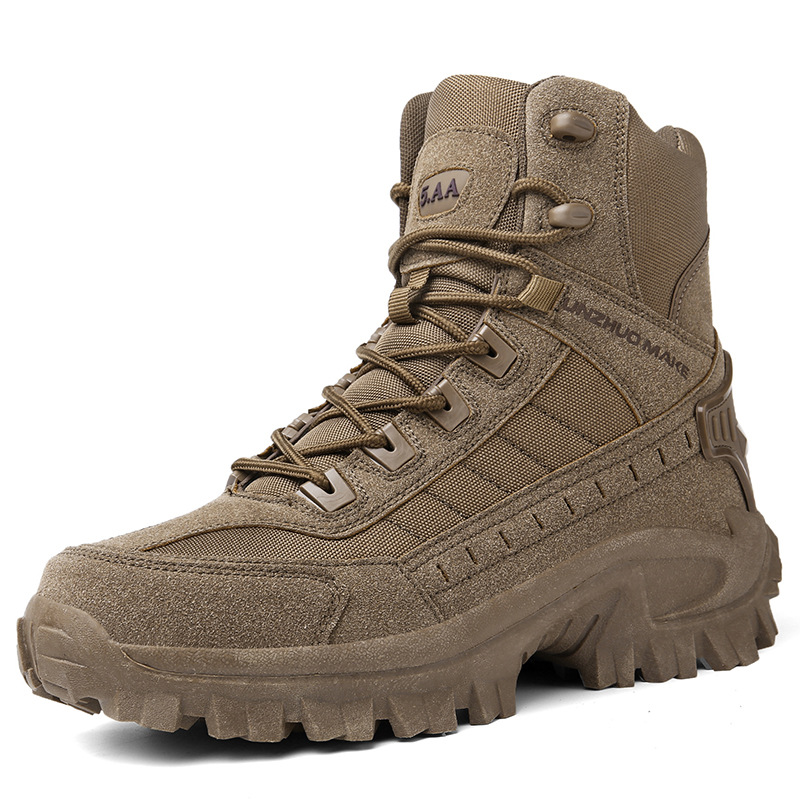 Bruine waterdichte heren werkschoenen met antislipzool, essentieel voor veiligheid en comfort.