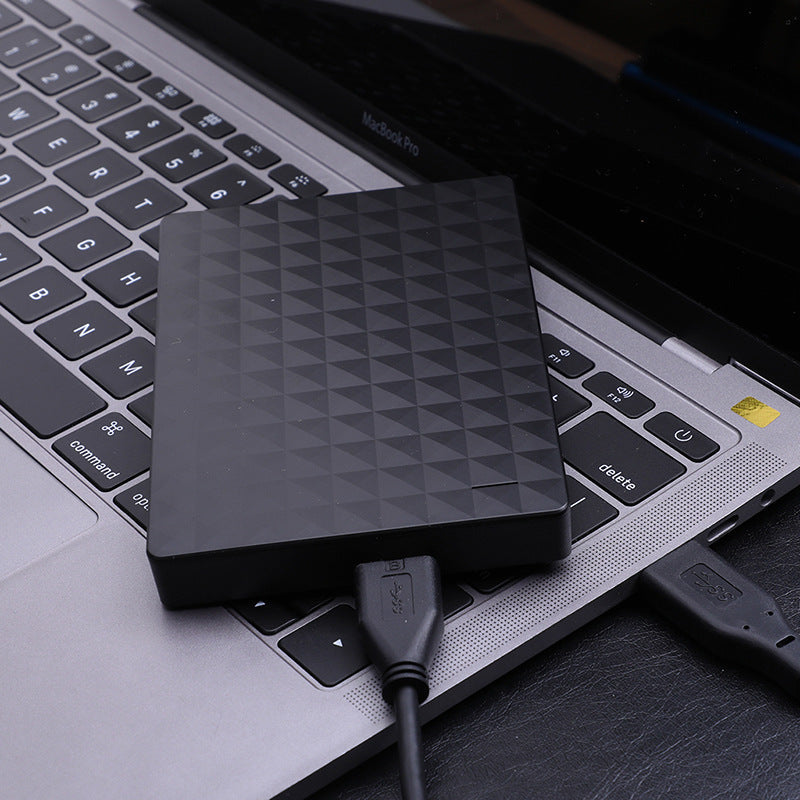Zwarte draagbare 10TB harde schijf met USB 3.0-aansluiting, compact en gebruiksvriendelijk voor al je data.
