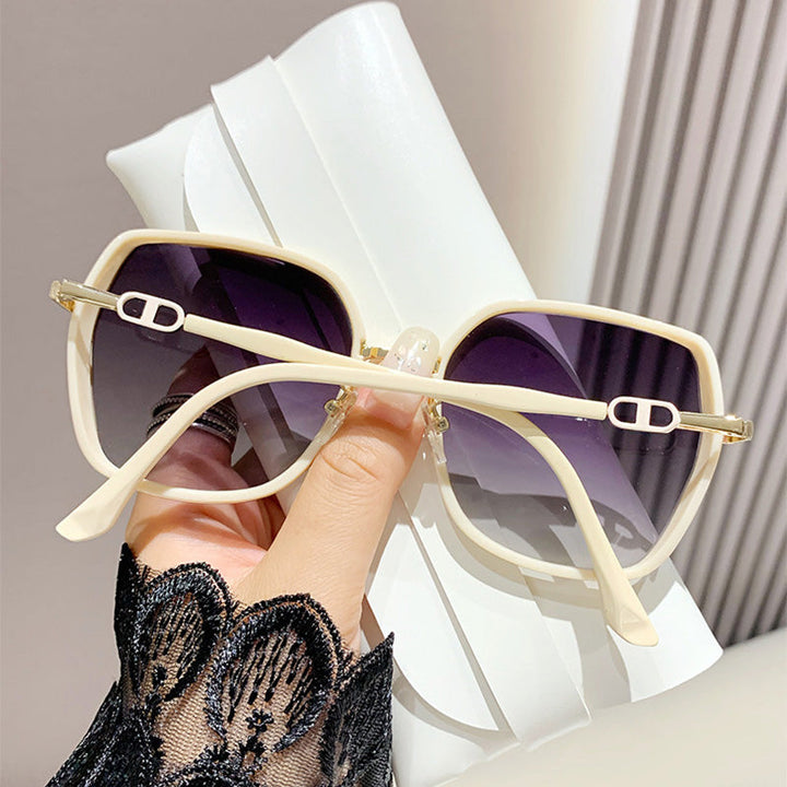 Trendy gepolariseerde zonnebril, groot frame met UV-bescherming, een must-have mode accessoire.