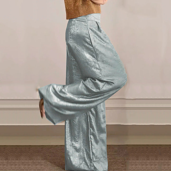 Zachte, comfortabele dames tweedelige set met glanzende top en soepele wijde broek, voor ultiem draagcomfort.