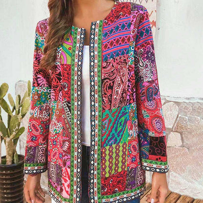 "Stijlvol bohemian lang damesvest met levendig patroon en open voorkant, ideaal voor casual lagen en comfortabel dragen."