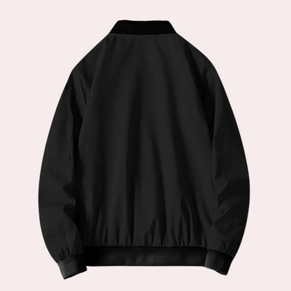 Stijlvol heren bomberjack in olijfgroen, strak slim-fit design met ritssluiting, biedt comfort en veelzijdige combinatieoptie
