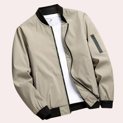 Stijlvol heren bomberjack in olijfgroen, strak slim-fit design met ritssluiting, biedt comfort en veelzijdige combinatieoptie