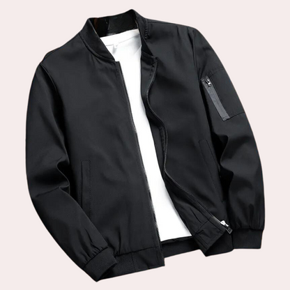 Stijlvol heren bomberjack in olijfgroen, strak slim-fit design met ritssluiting, biedt comfort en veelzijdige combinatieoptie