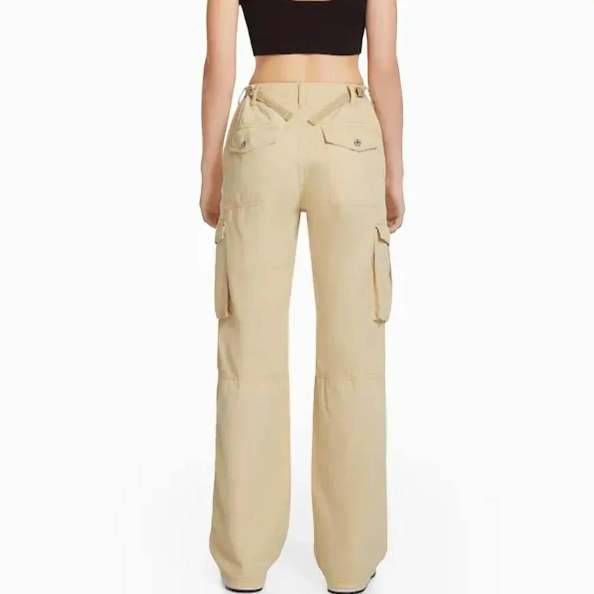 Stijlvolle blauwe cargo broek met verstelbare taille en cargozakken, ideaal voor moderne vrouwen. Comfortabel en trendy.